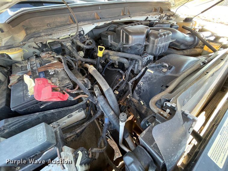 image for item MI9752 2015 Ford  F350 Super Duty  flatbed pickup truck