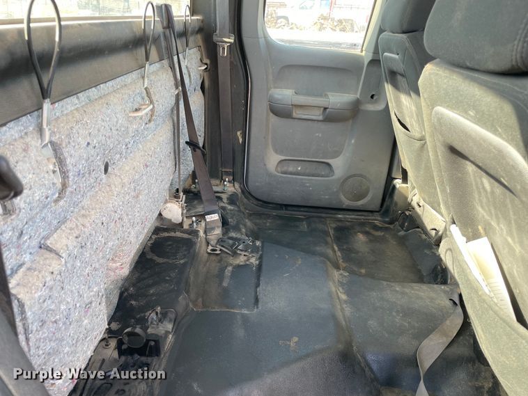 image for item MI9755 2010 Chevrolet Silverado 1500  Ext. Cab pickup truck