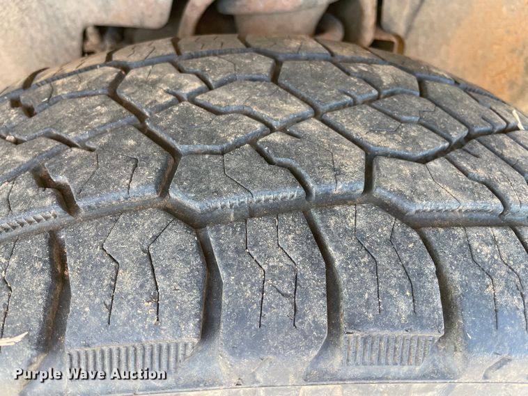 image for item MI9755 2010 Chevrolet Silverado 1500  Ext. Cab pickup truck