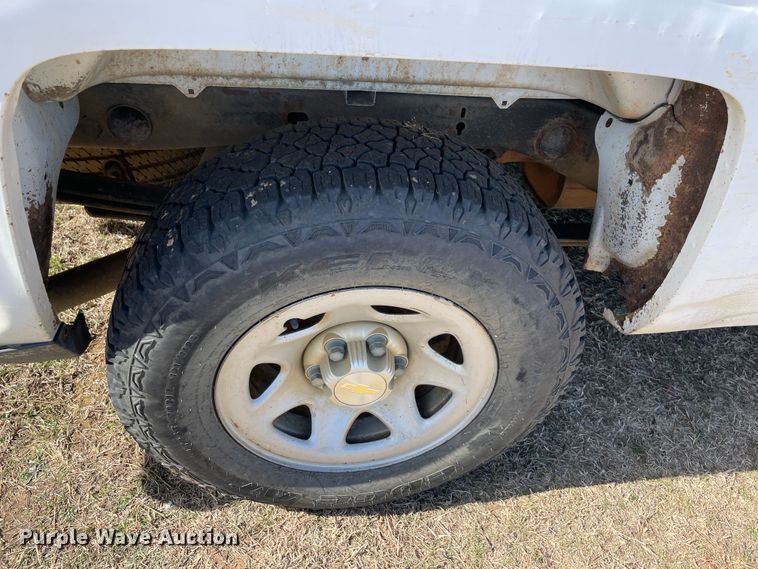 image for item MI9756 2014 Chevrolet Silverado 1500  Double Cab pickup truck