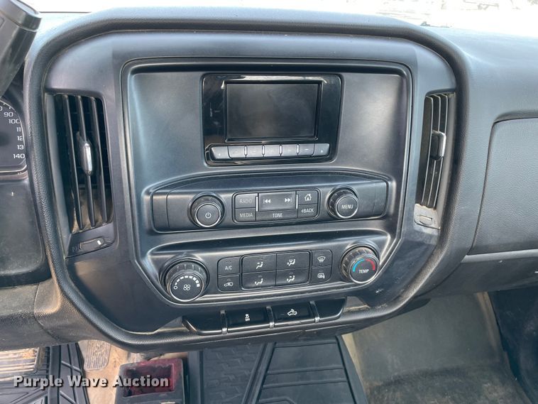 image for item MI9757 2014 Chevrolet Silverado 1500  Double Cab pickup truck