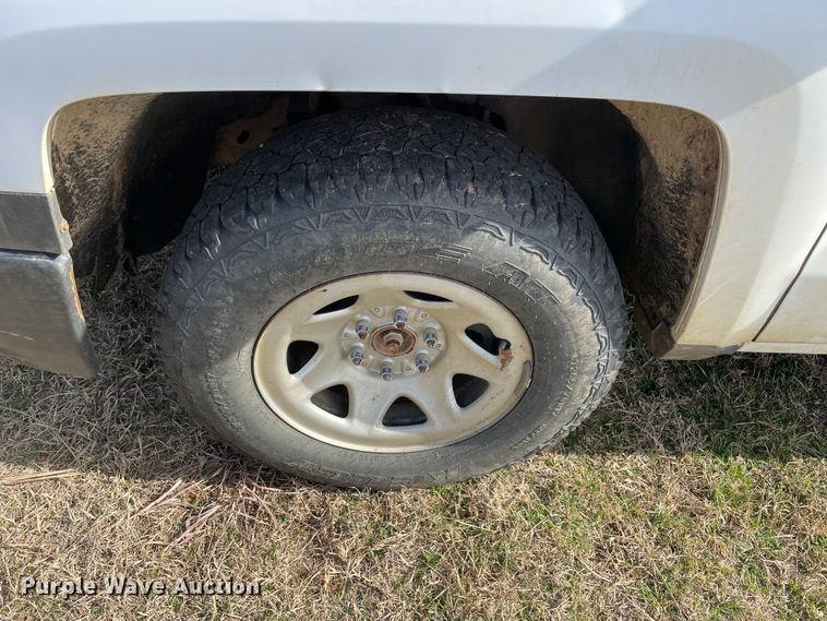 image for item MI9757 2014 Chevrolet Silverado 1500  Double Cab pickup truck