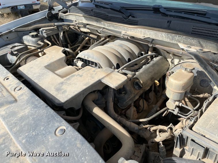 image for item MI9758 2014 Chevrolet Silverado 1500  Double Cab pickup truck