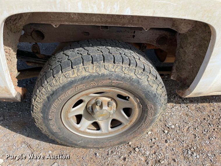 image for item MI9758 2014 Chevrolet Silverado 1500  Double Cab pickup truck