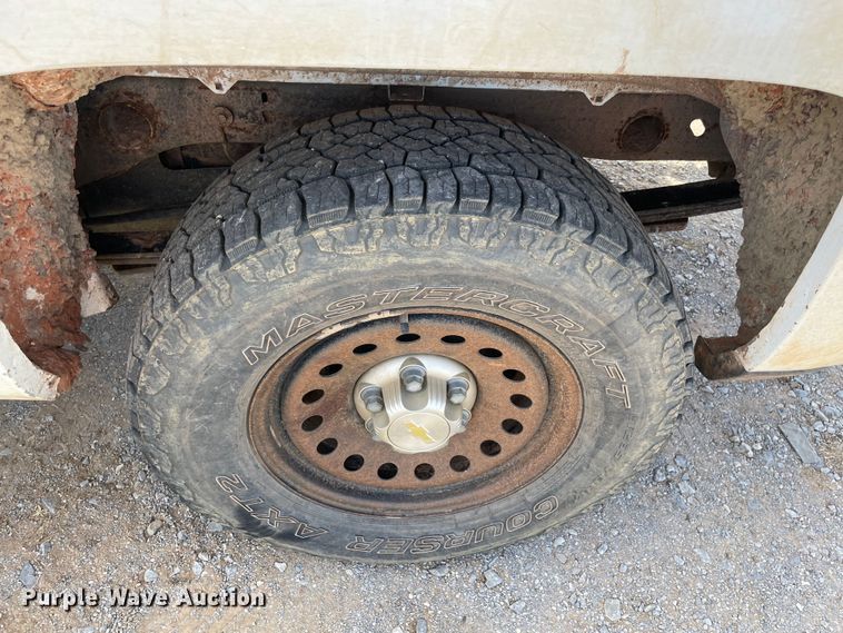 image for item MI9758 2014 Chevrolet Silverado 1500  Double Cab pickup truck