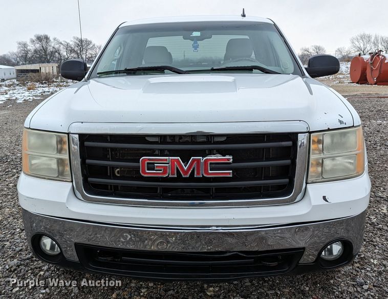 image for item MI9763 2007 GMC Sierra 1500 SLE  Ext. Cab pickup truck