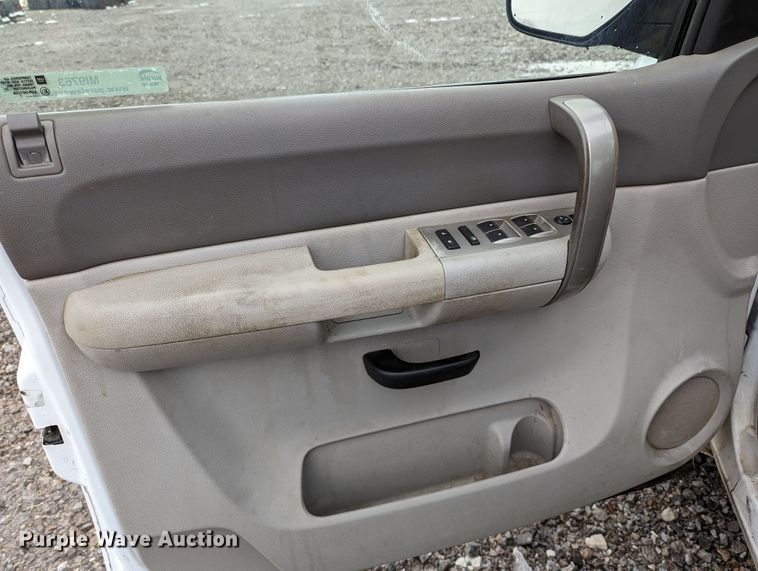 image for item MI9763 2007 GMC Sierra 1500 SLE  Ext. Cab pickup truck