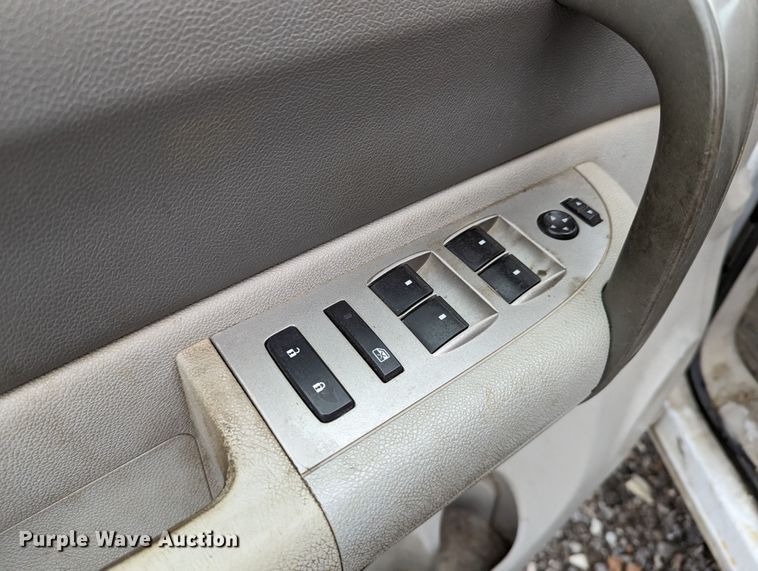 image for item MI9763 2007 GMC Sierra 1500 SLE  Ext. Cab pickup truck