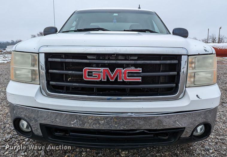 image for item MI9763 2007 GMC Sierra 1500 SLE  Ext. Cab pickup truck
