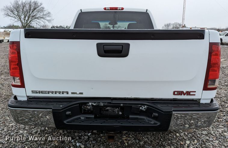 image for item MI9763 2007 GMC Sierra 1500 SLE  Ext. Cab pickup truck