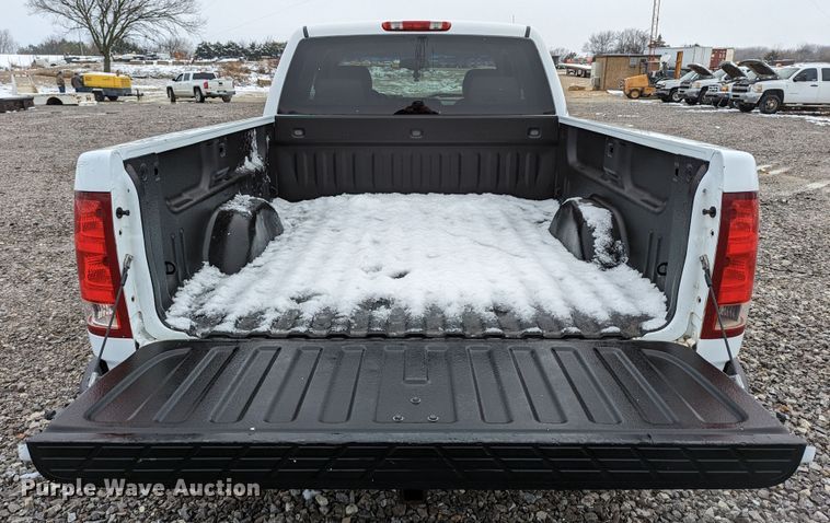 image for item MI9763 2007 GMC Sierra 1500 SLE  Ext. Cab pickup truck