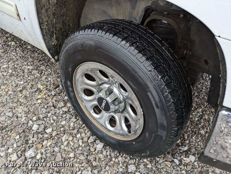 image for item MI9763 2007 GMC Sierra 1500 SLE  Ext. Cab pickup truck