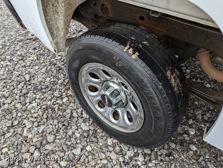 image for item MI9763 2007 GMC Sierra 1500 SLE  Ext. Cab pickup truck