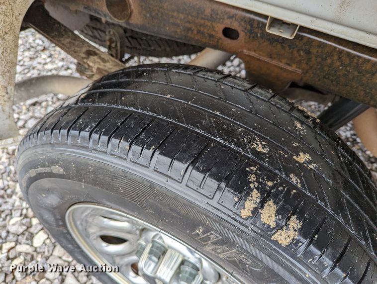 image for item MI9763 2007 GMC Sierra 1500 SLE  Ext. Cab pickup truck