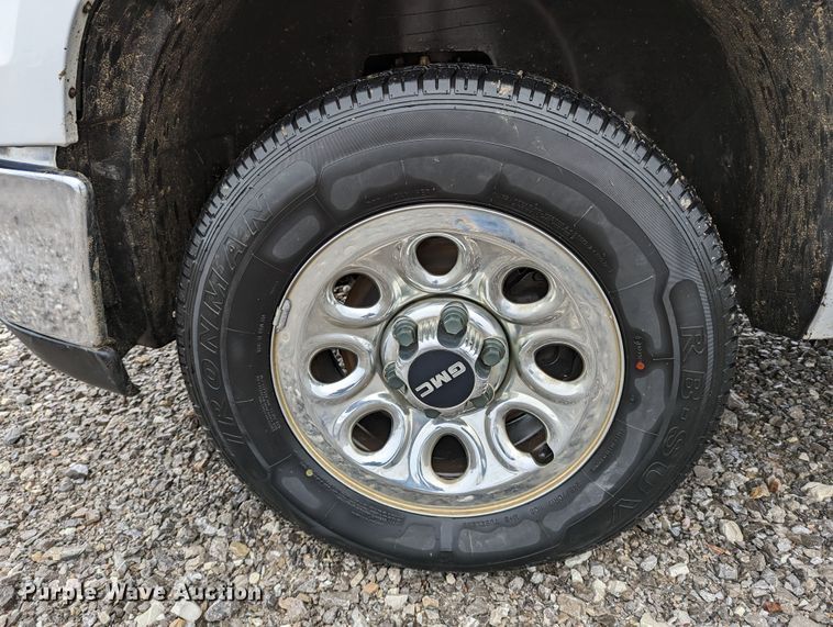 image for item MI9763 2007 GMC Sierra 1500 SLE  Ext. Cab pickup truck