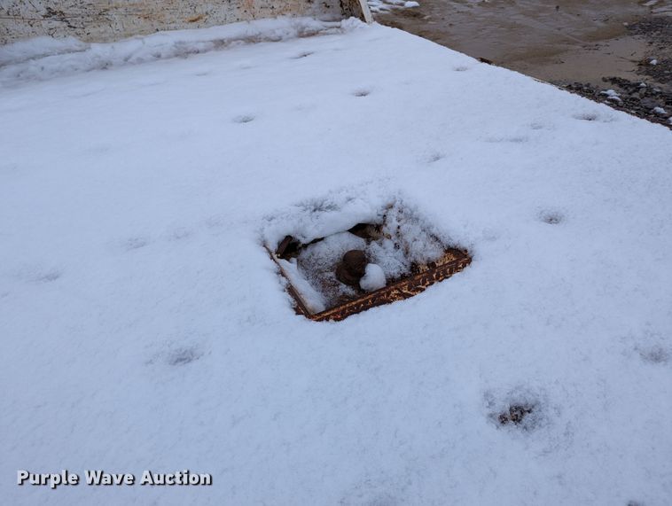 image for item MI9769 CM  flatbed