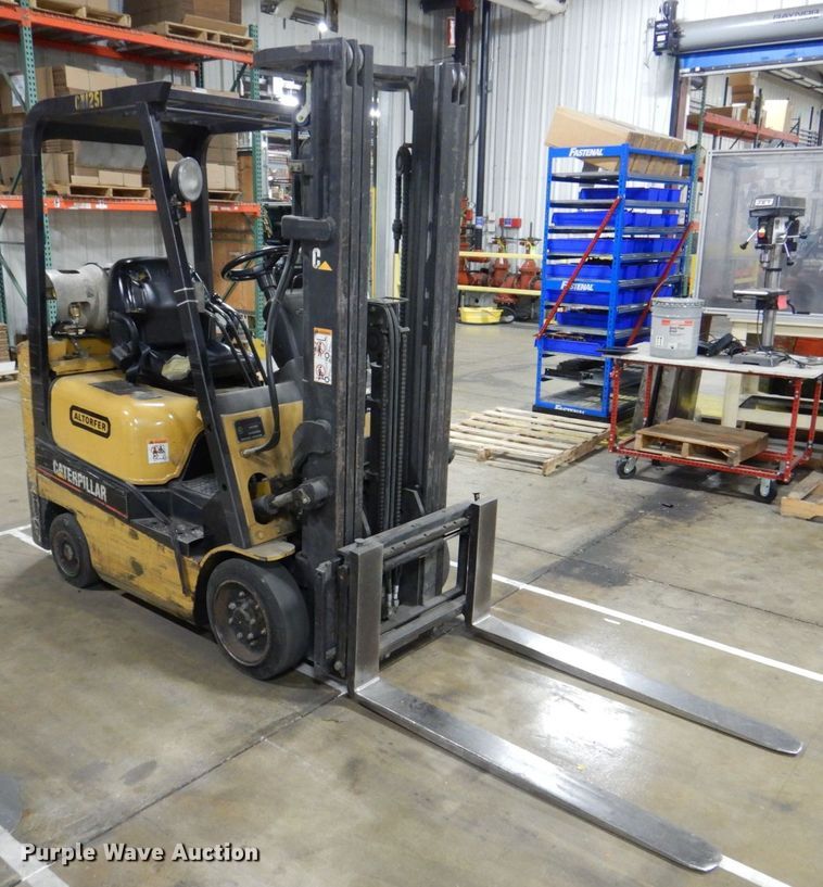 image for item MJ9990 Caterpillar GC18K  forklift
