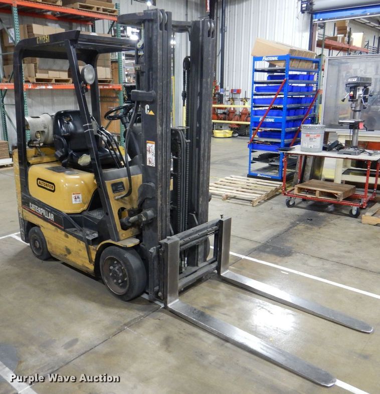 image for item MJ9990 Caterpillar GC18K  forklift