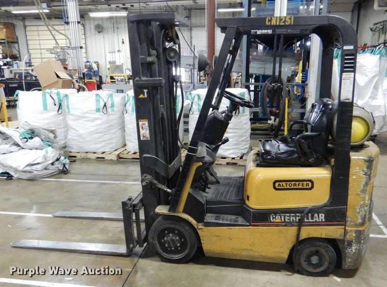 image for item MJ9990 Caterpillar GC18K  forklift