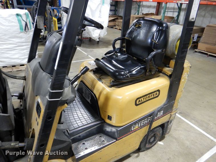 image for item MJ9990 Caterpillar GC18K  forklift