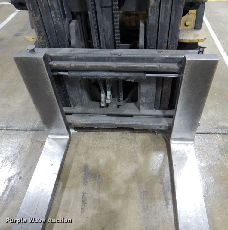 image for item MJ9990 Caterpillar GC18K  forklift