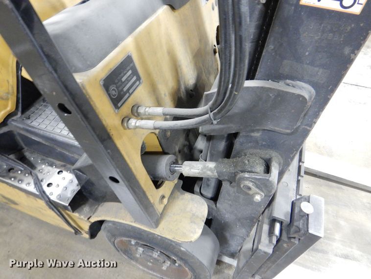 image for item MJ9990 Caterpillar GC18K  forklift