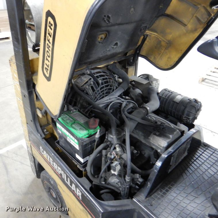 image for item MJ9990 Caterpillar GC18K  forklift