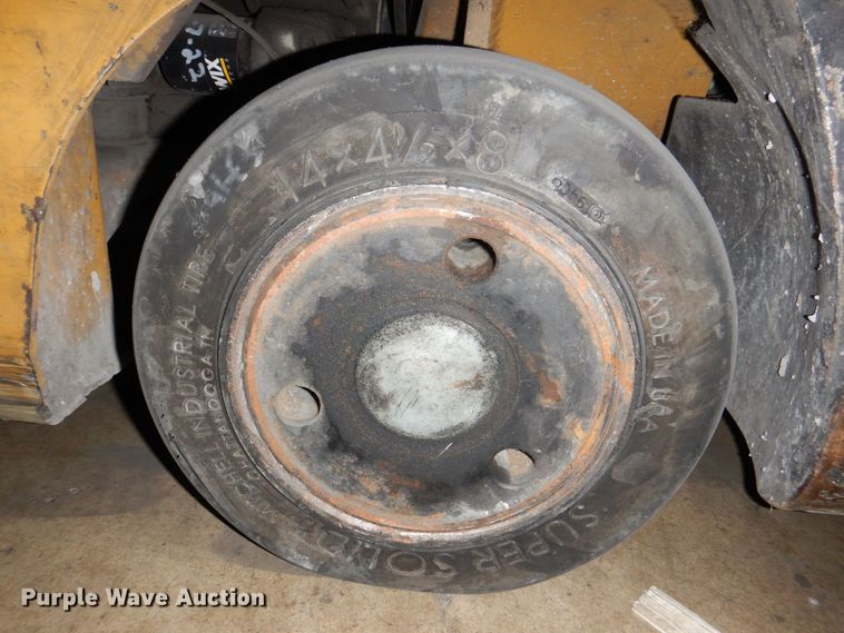 image for item MJ9990 Caterpillar GC18K  forklift