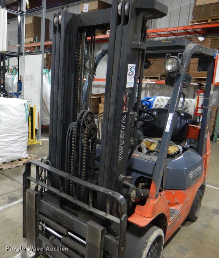 image for item MJ9991 Toyota 7FGCU30  forklift