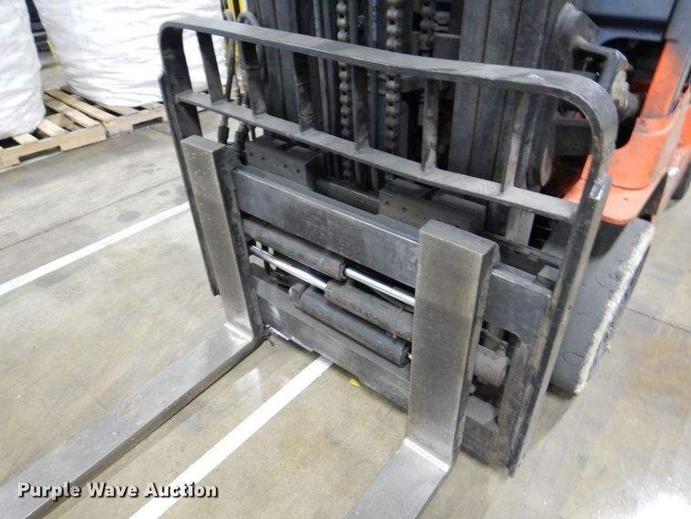 image for item MJ9991 Toyota 7FGCU30  forklift