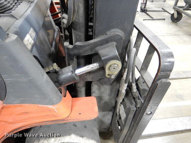 image for item MJ9991 Toyota 7FGCU30  forklift