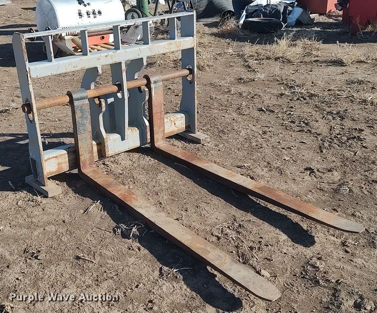 image for item MN9008 Genie  forks