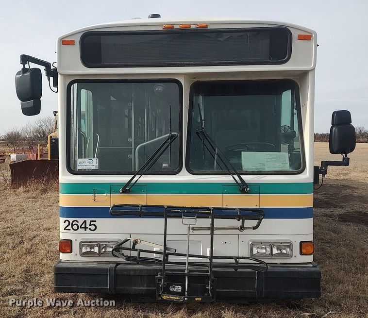 image for item MN9020 2006 Gillig Phantom C29D096N4  transit bus