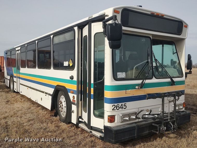 image for item MN9020 2006 Gillig Phantom C29D096N4  transit bus