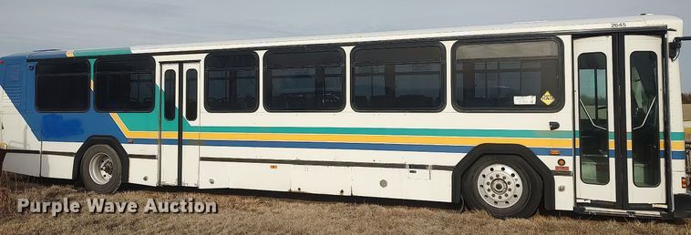 image for item MN9020 2006 Gillig Phantom C29D096N4  transit bus