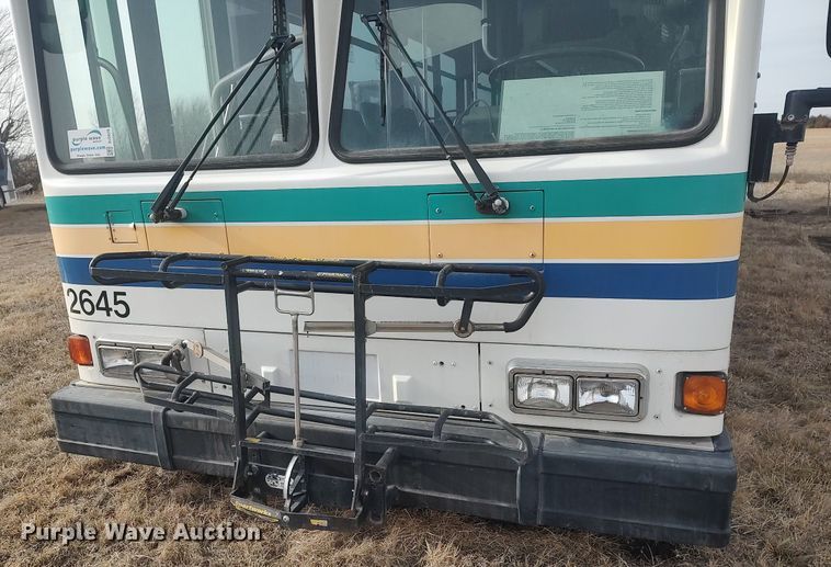 image for item MN9020 2006 Gillig Phantom C29D096N4  transit bus