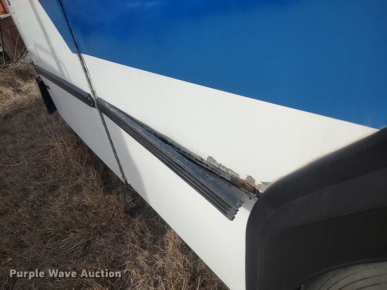 image for item MN9020 2006 Gillig Phantom C29D096N4  transit bus