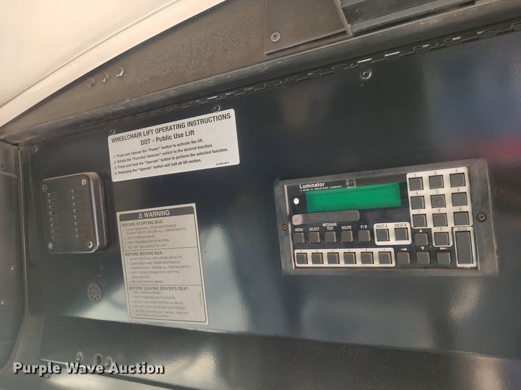 image for item MN9020 2006 Gillig Phantom C29D096N4  transit bus