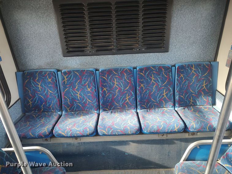 image for item MN9020 2006 Gillig Phantom C29D096N4  transit bus