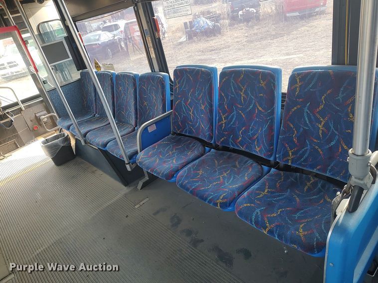 image for item MN9020 2006 Gillig Phantom C29D096N4  transit bus