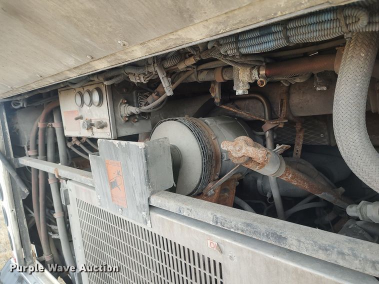 image for item MN9020 2006 Gillig Phantom C29D096N4  transit bus