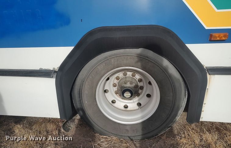 image for item MN9020 2006 Gillig Phantom C29D096N4  transit bus