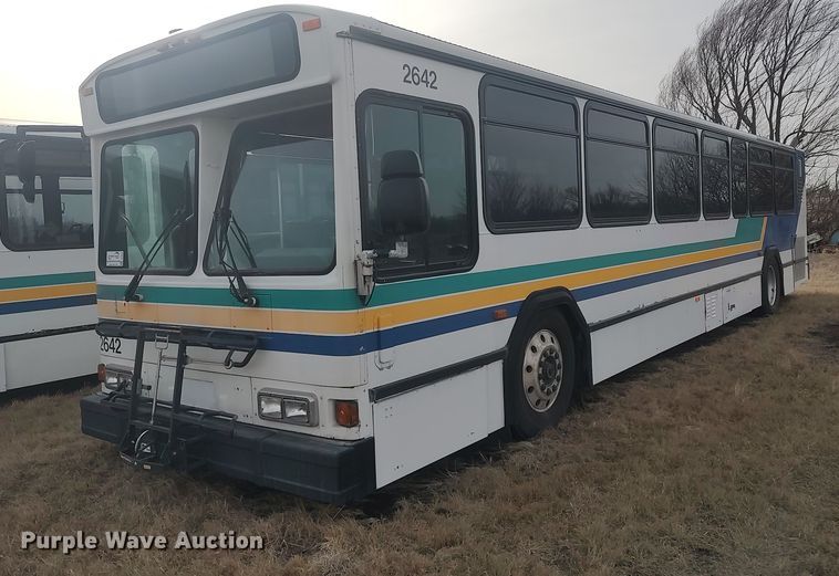 image for item MN9021 2006 Gillig Phantom C29D096N4  transit bus