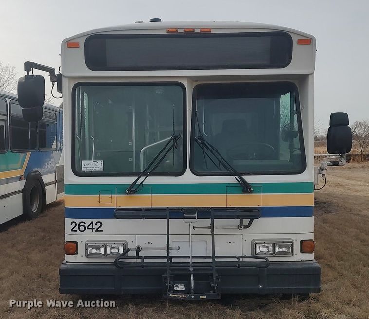 image for item MN9021 2006 Gillig Phantom C29D096N4  transit bus