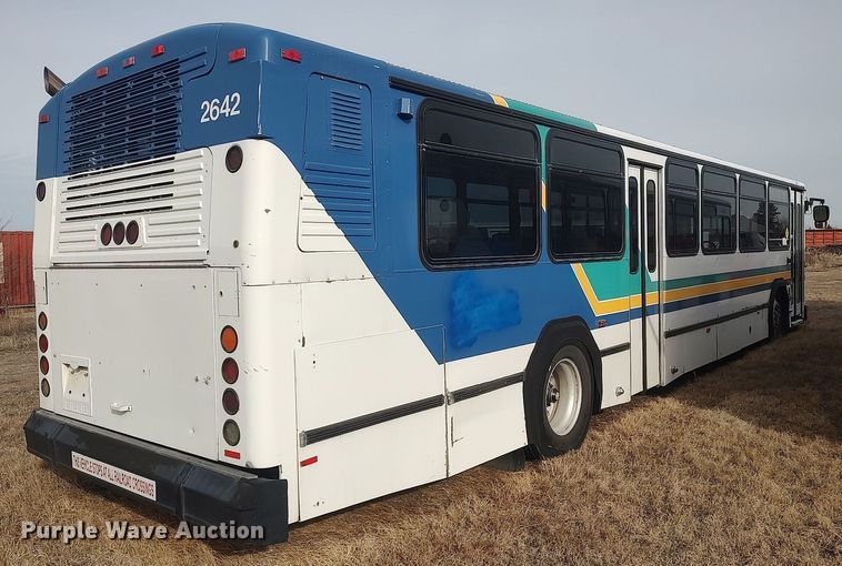 image for item MN9021 2006 Gillig Phantom C29D096N4  transit bus