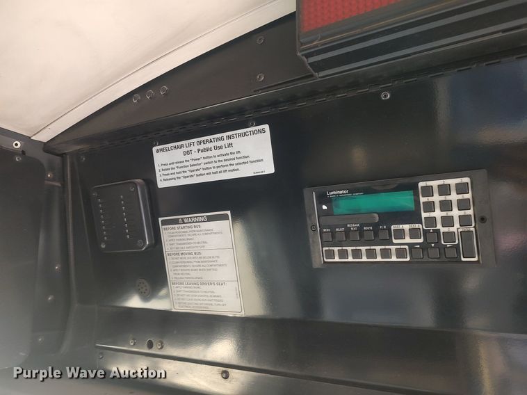 image for item MN9021 2006 Gillig Phantom C29D096N4  transit bus