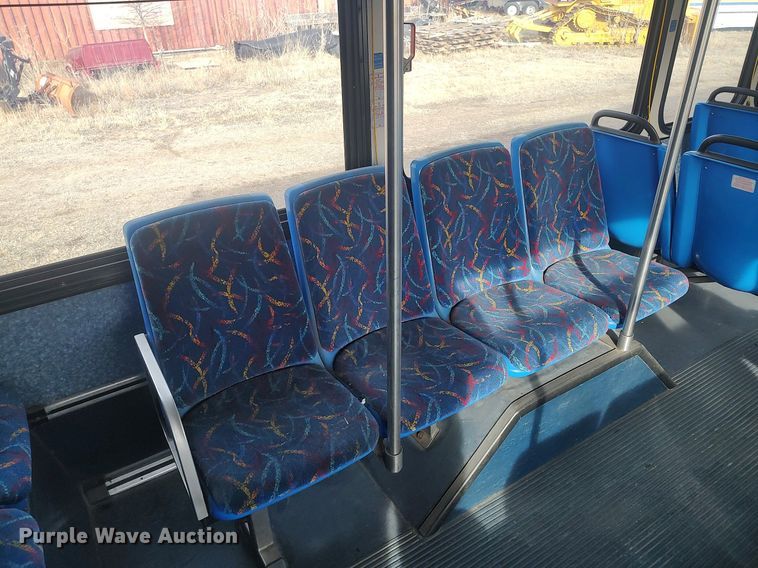 image for item MN9021 2006 Gillig Phantom C29D096N4  transit bus