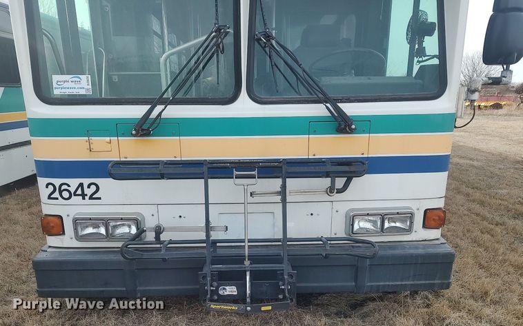 image for item MN9021 2006 Gillig Phantom C29D096N4  transit bus