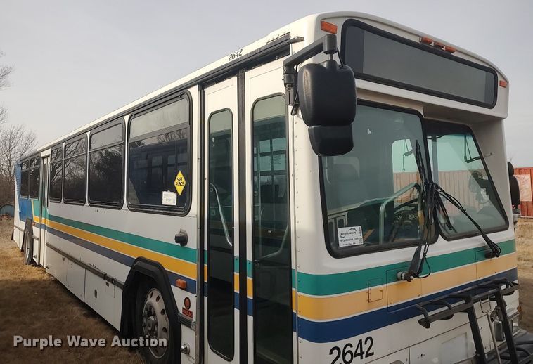 image for item MN9021 2006 Gillig Phantom C29D096N4  transit bus