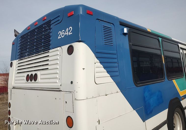 image for item MN9021 2006 Gillig Phantom C29D096N4  transit bus